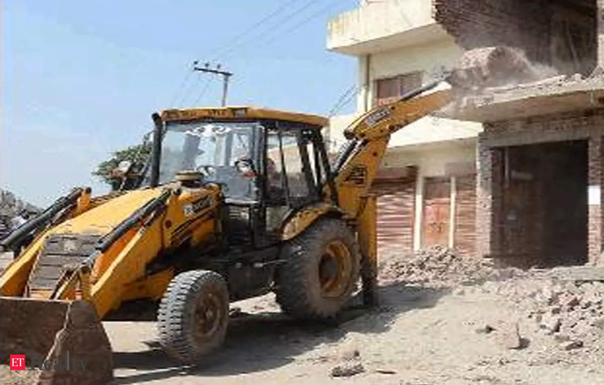 delhi civic body holds 60 drives demolishes 111 illegal structures in december
