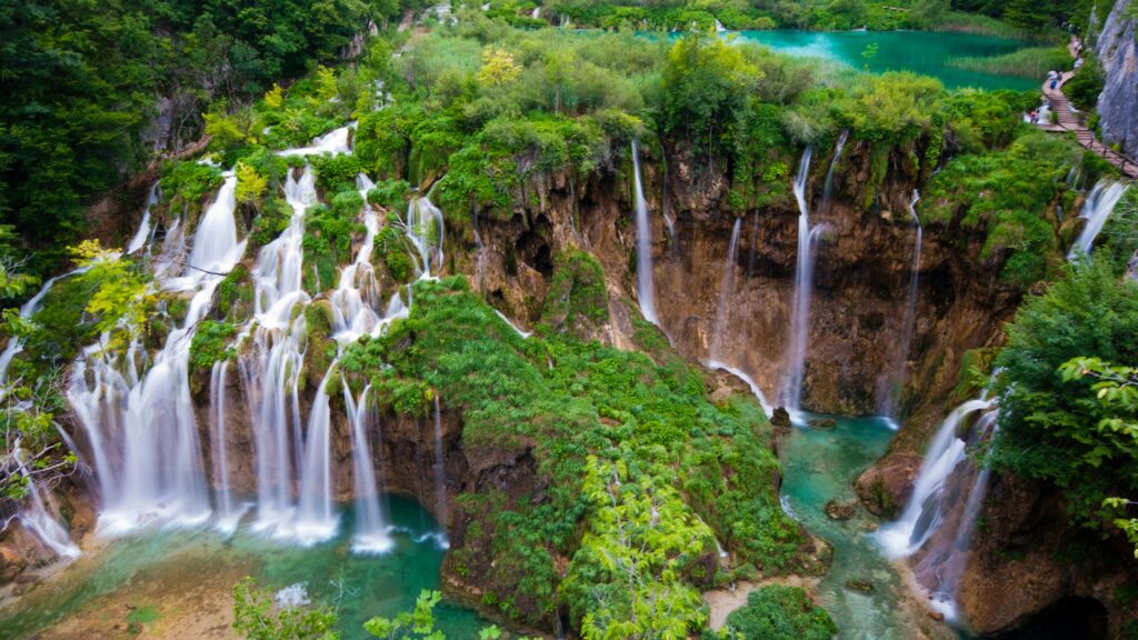 13 Stunning Waterfalls to Visit Once in Your Life