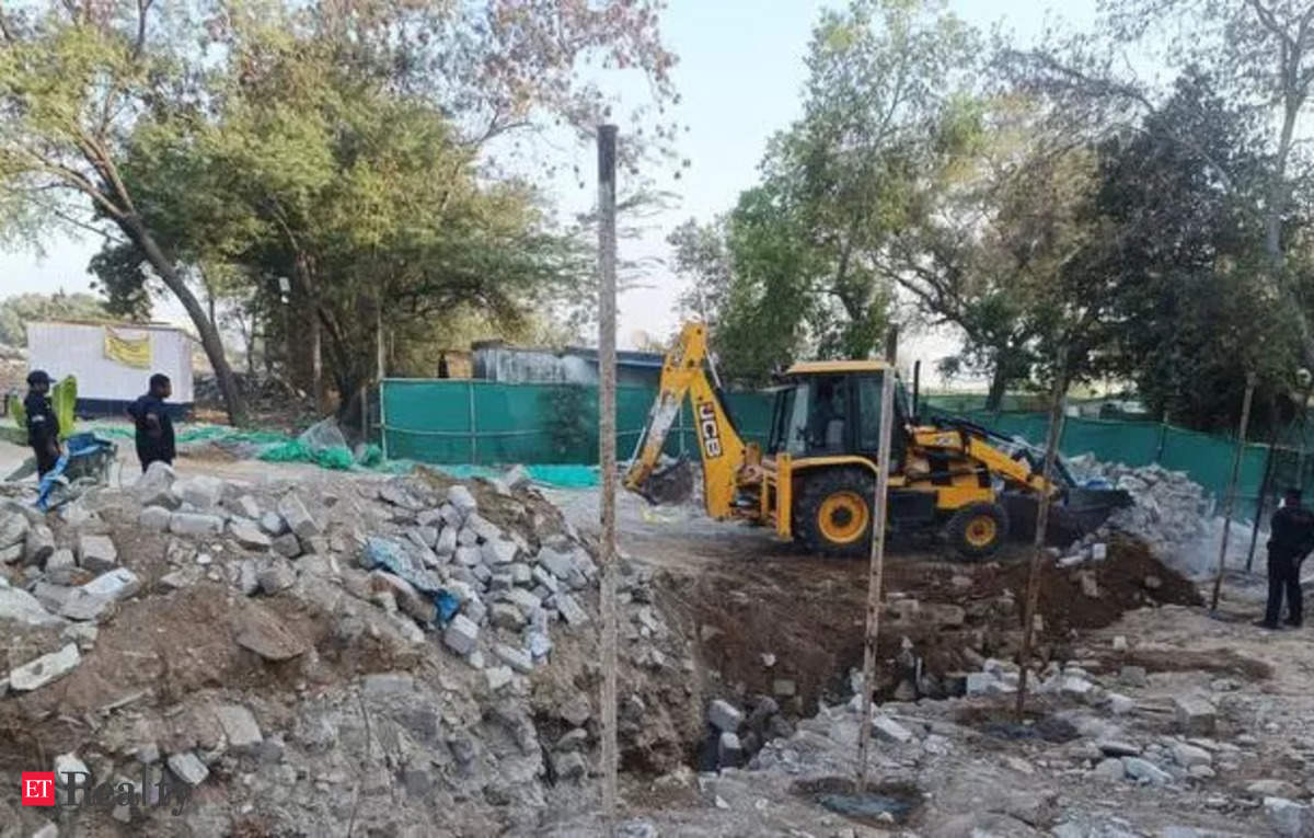 Hydraa razes illegal encroachments near Ameenpur lake, ET RealEstate