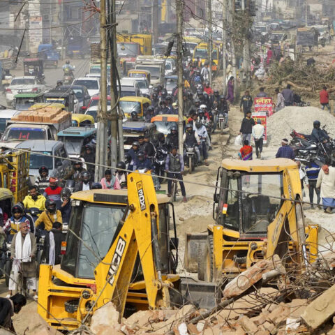 Residents protest as KMC plans demolition of unsafe building on Christopher Road, ET RealEstate