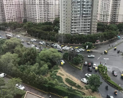 DLF 1 residents complain about inadequate social infrastructure, ET RealEstate