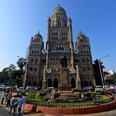 BMC attaches DBS Realty’s 18 buildings in Chandivli over Rs 179 crore tax arrears, ET RealEstate