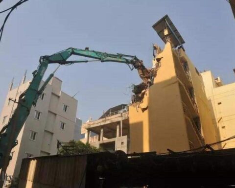 Revenue minister orders demolition of unauthorised bungalows in Mumbai, ET RealEstate