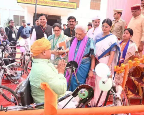 Uttar Pradesh governor distributes certificates, house keys to beneficiaries in Mirzapur, ET RealEstate