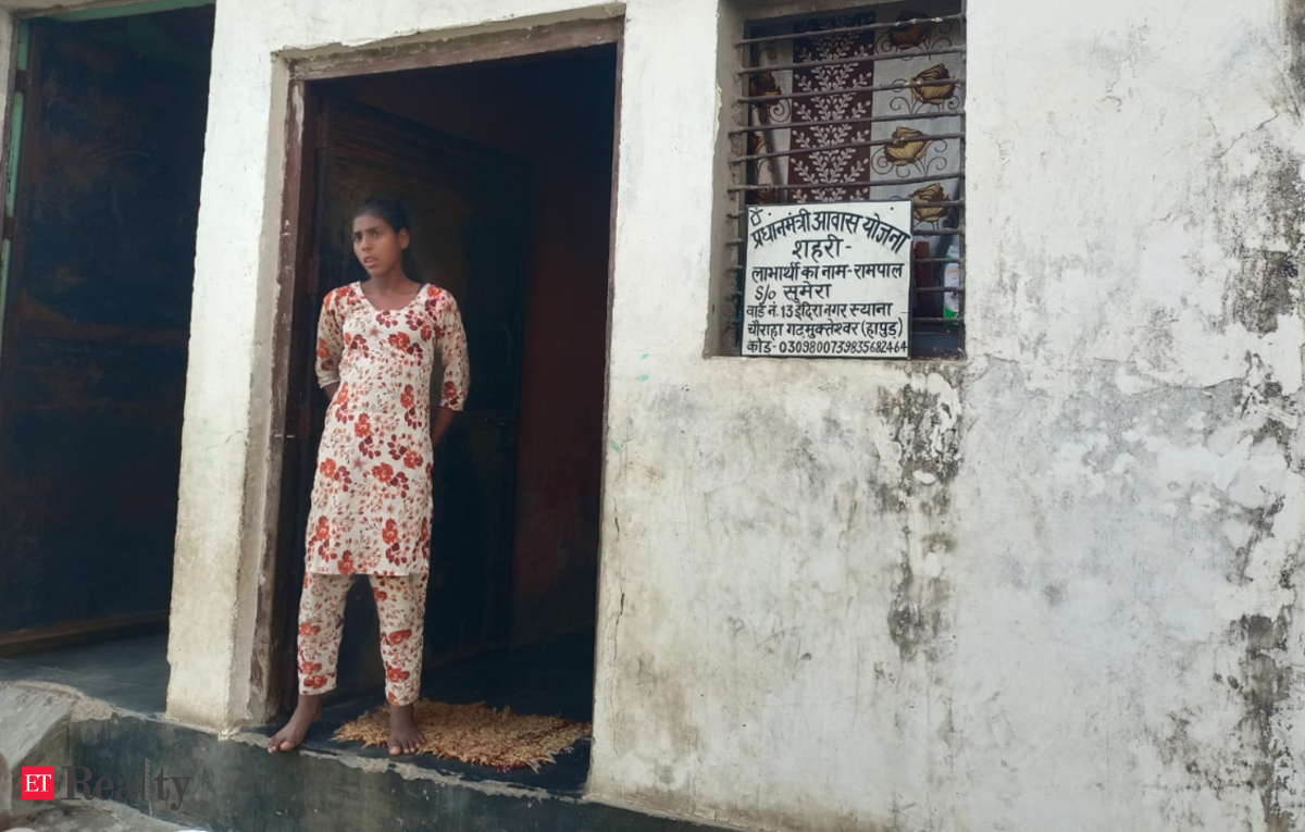 Eviction notices issued to 41 houses in Hapur, ET RealEstate