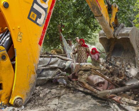 BMC initiates the demolition of unauthorised building in Dongri, ET RealEstate