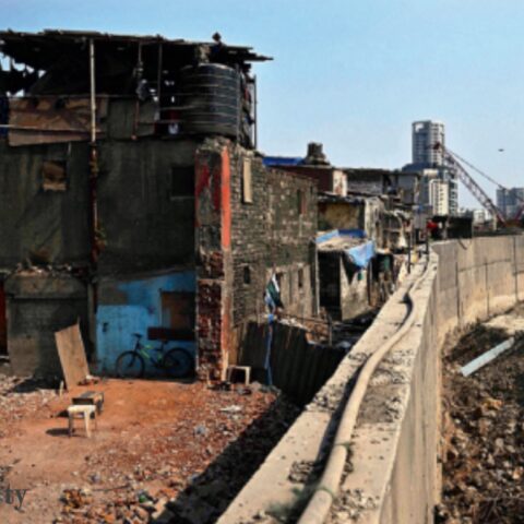 BMC to work with SRA, builders to redevelop Worli slums, ET RealEstate