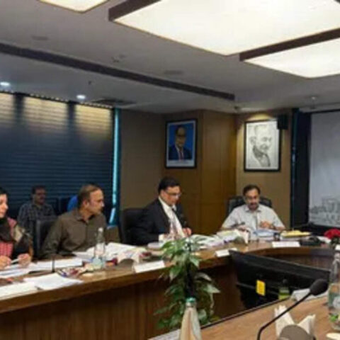 GNIDA recommends suspension of six officials for irregularities in plot allotment, ET RealEstate