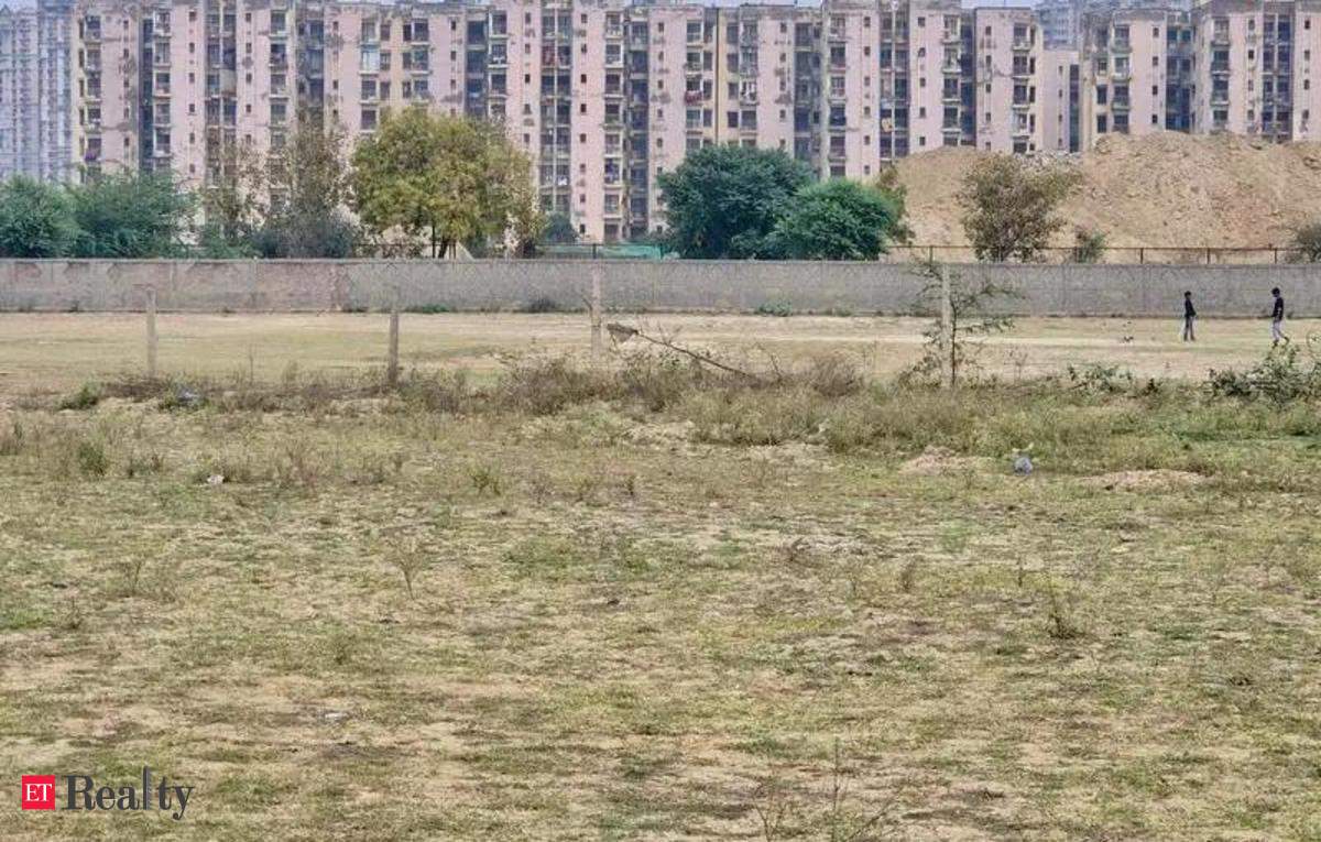 Noida residents raise civic infrastructure issues with Uttar Pradesh minister, ET RealEstate
