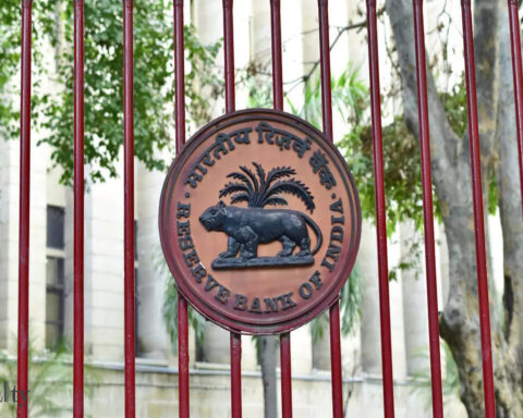 RBI cuts repo rate by 25 basis points, Real Estate News, ET RealEstate